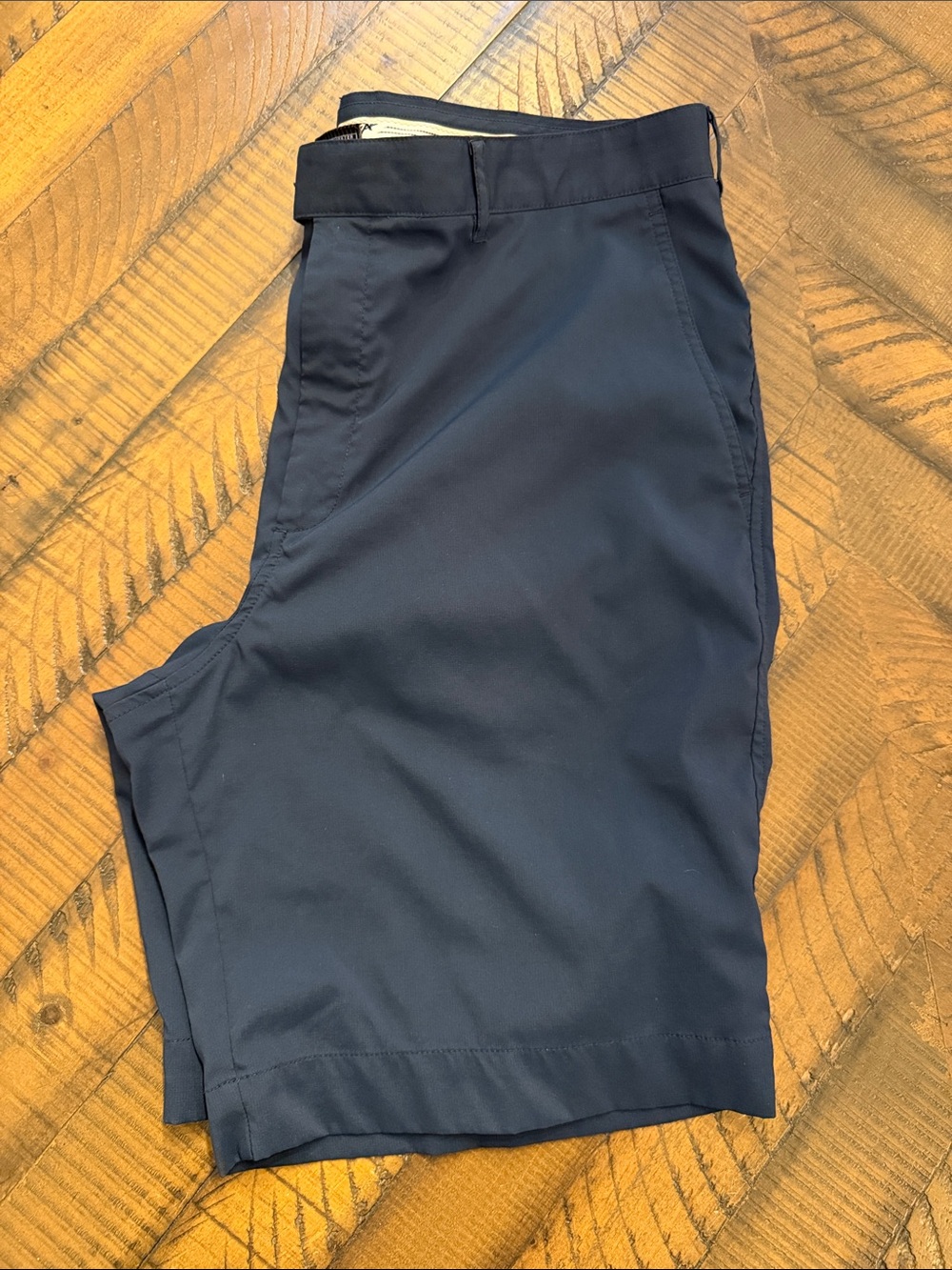 The Black Dog Men's Navy Flat-Front Shorts